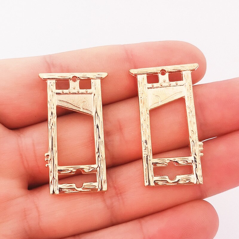 4 stück 37*22mm Guillotine-anhänger, personalisierte anhänger, gruselige halloween-kunstanhänger, diy-schmuckzubehör
