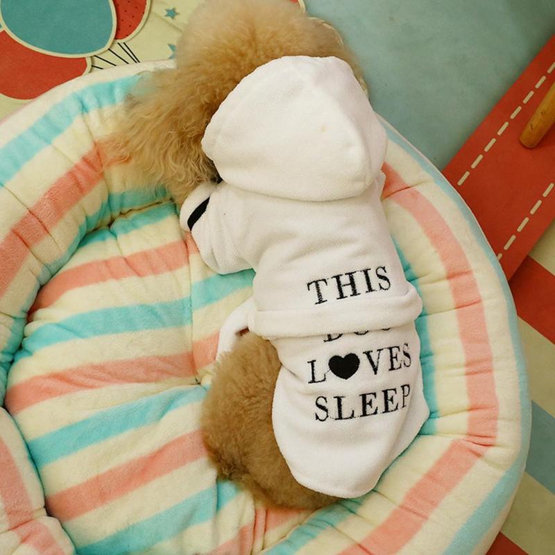 Oso de peluche Bulldog ropa blanca pequeña de lujo Albornoz absorbente letra pijama baño para perros Coral Hoodie producto mascota toalla Thic G1A6