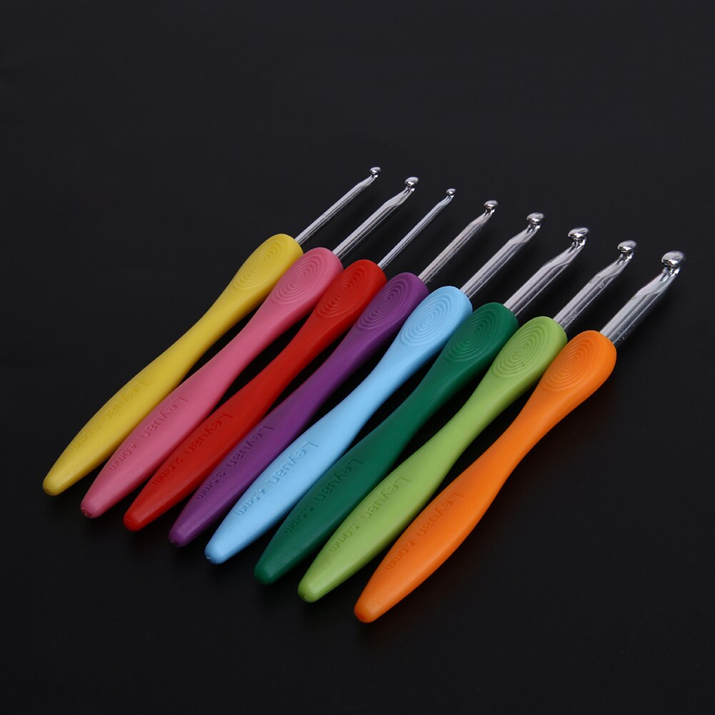 8pcs Crochet Hook Set Aluminum Ergonomic Crochet Needles with Colorful Soft Rubber Grip Cushioned Handle Needles