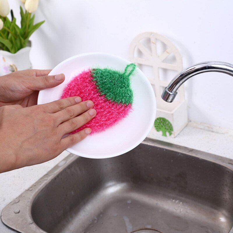 1Pc Strawberry Polyester Yarn Dish Cloth Kitchen Cleaning Brush Dishwashing Brush Cleaning Brushes Pot Pan Sponge Scouring Pads