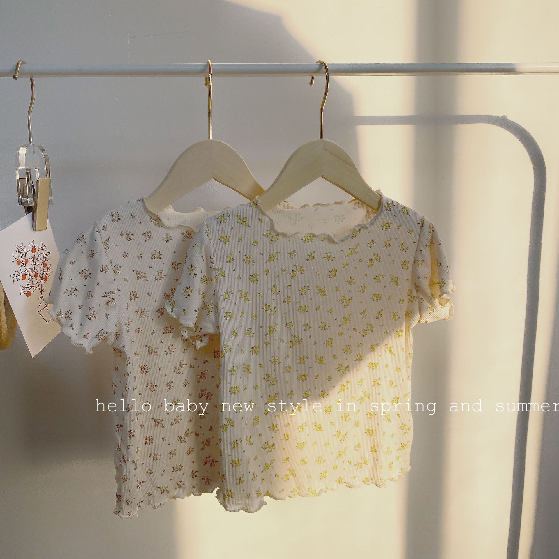 Deer jonmi 2022 Summer Baby Girls t-shirt con stampa floreale stile coreano bambini morbidi t-shirt sottili manica corta bambini Casual top