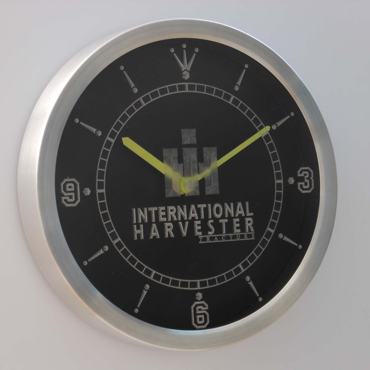nc0169 International Harvester Tractor Neon Light Signs LED Wall Clock