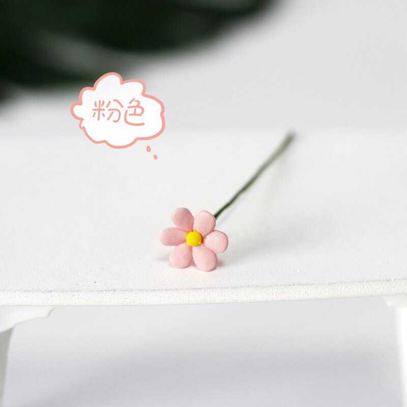 2pcs 1/12 Dollhouse Miniature Accessories Mini Resin Daisy Simulation Flower Model Toys for Doll House Decoration ob11: B 2pcs