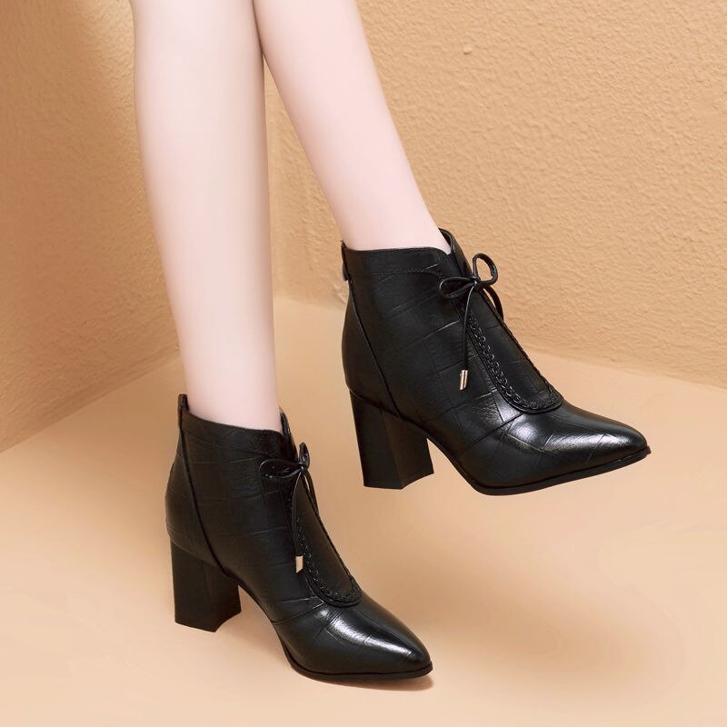 Bottines à talons hauts pour femmes, chaussures chaudes en peluche, bout carré pointu, nœud papillon, fermeture éclair au dos, noir, collection hiver: 38