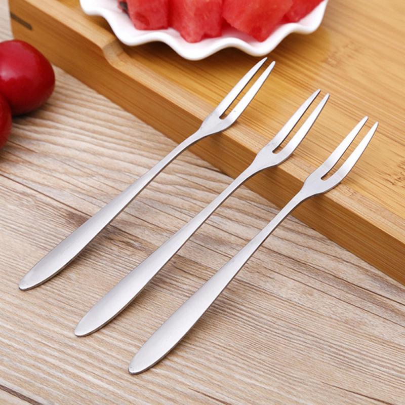 5pcs Stainless Steel Fruit Fork Cutlery Pickle Cake Snack Dessert Salad Flatware Two-tine Fork Dessert Fork Dinner Tableware: 3pcs