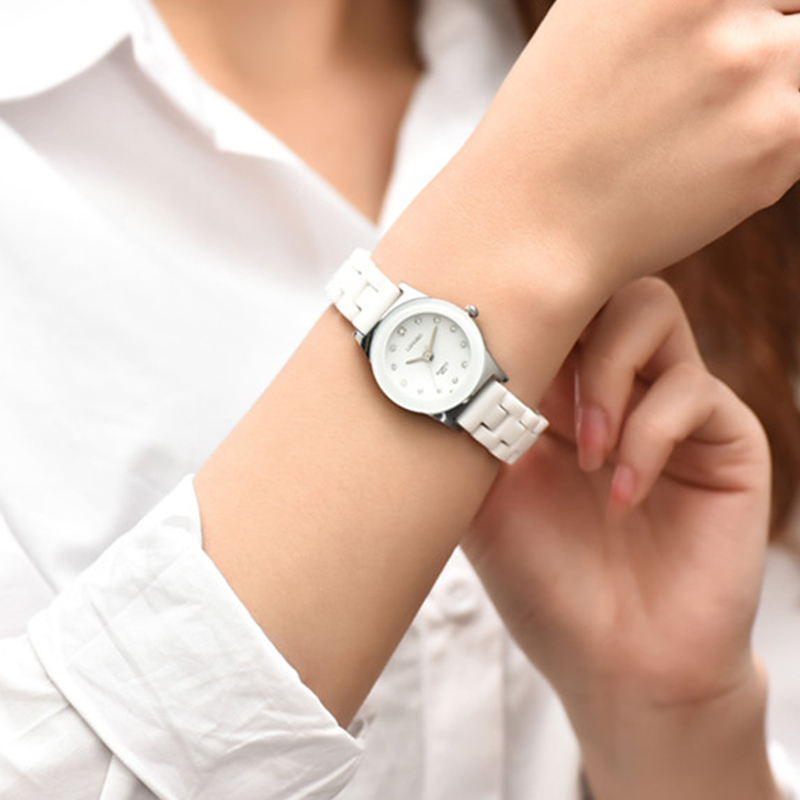 TIke Toker, Luxe Witte Keramische Waterbestendig Klassieke Makkelijk Lezen Sport Vrouwen Polshorloge Dame Strass horloge 08