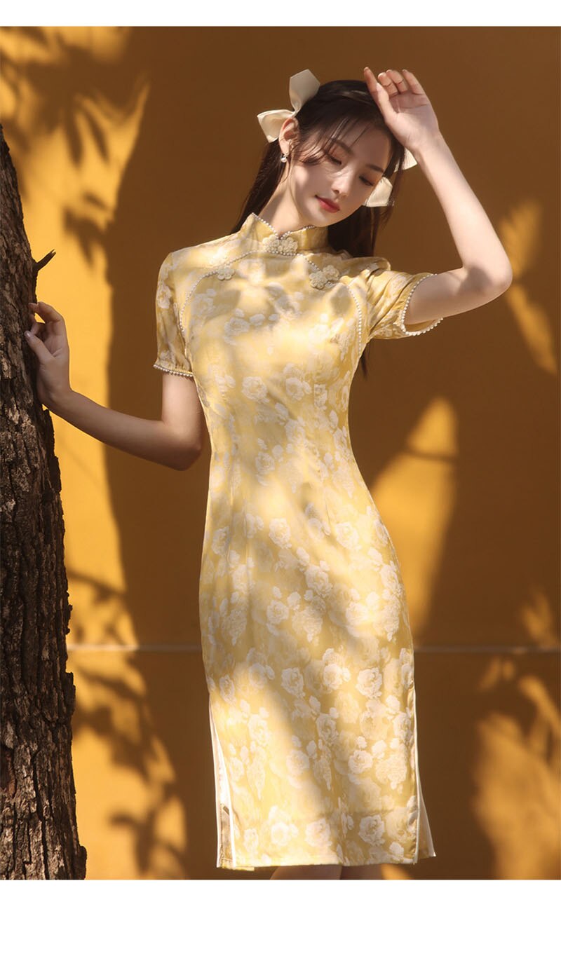 Chinese Traditionele Cheongsam Beige Mid Lange Jurk Handgemaakte Knop Bloemen Retro Elegante Vrouwen Qipao S Tot 2XL