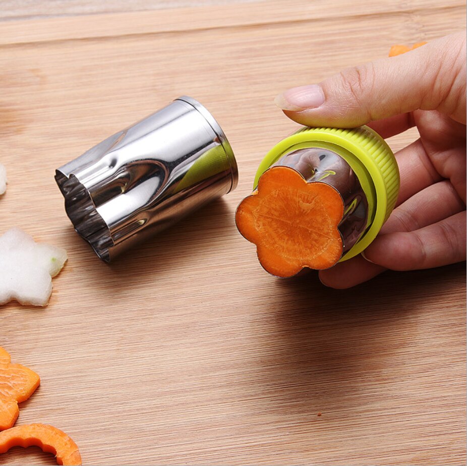 8Pcs/Set of Cartoon Rice Vegetable and Fruit Cutter Mold Mold Flower-shaped Biscuit Cutter Stainless Steel Cutting Tool