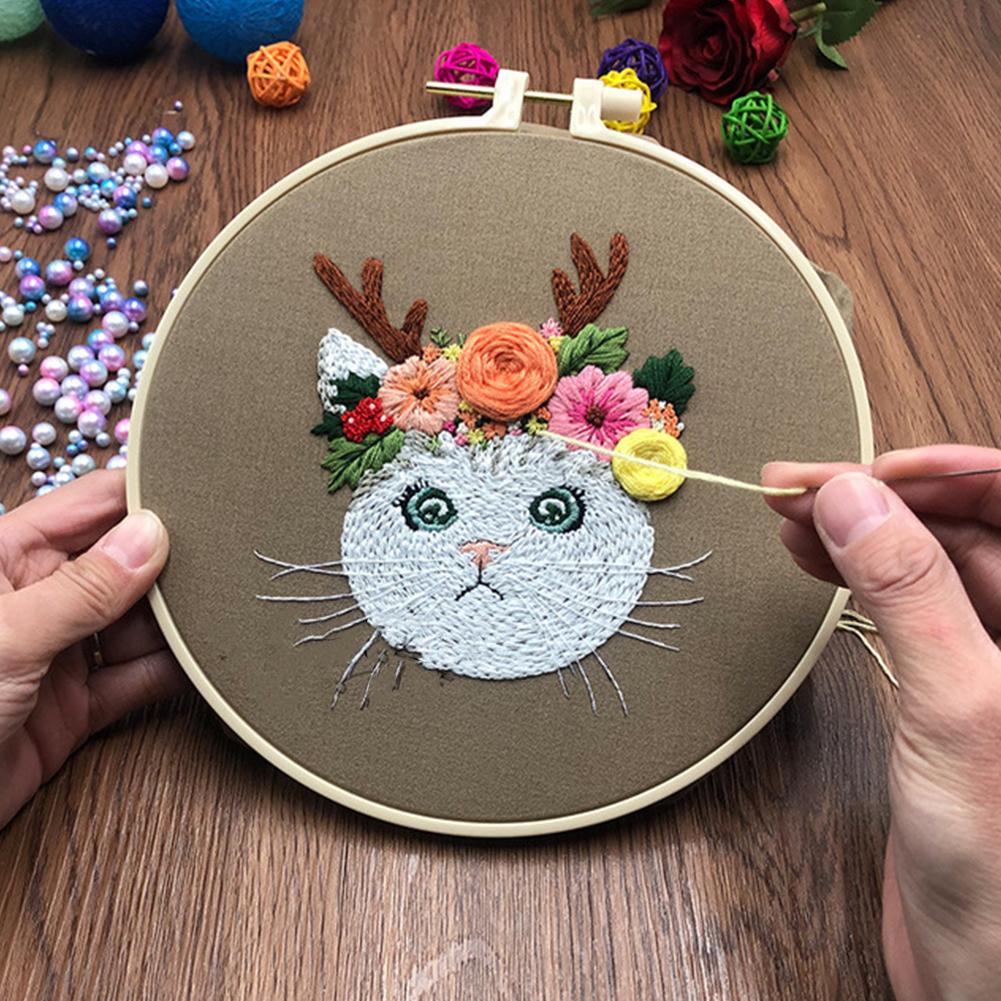 Hand Beginner Embroidery Kit Easy Cross Stitch Kits With Pattern Animals Cat DIY Embroidery Include Hoop Thread and Needle Tool: Coffee