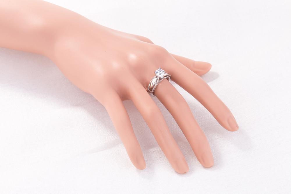 Neue Weibliche Zirkon Schmuck Engel Von Flügel Teil Rose Gold Ring Legierung Doppel Farbe Ring Für Frauen Kristall Ring Schmuck