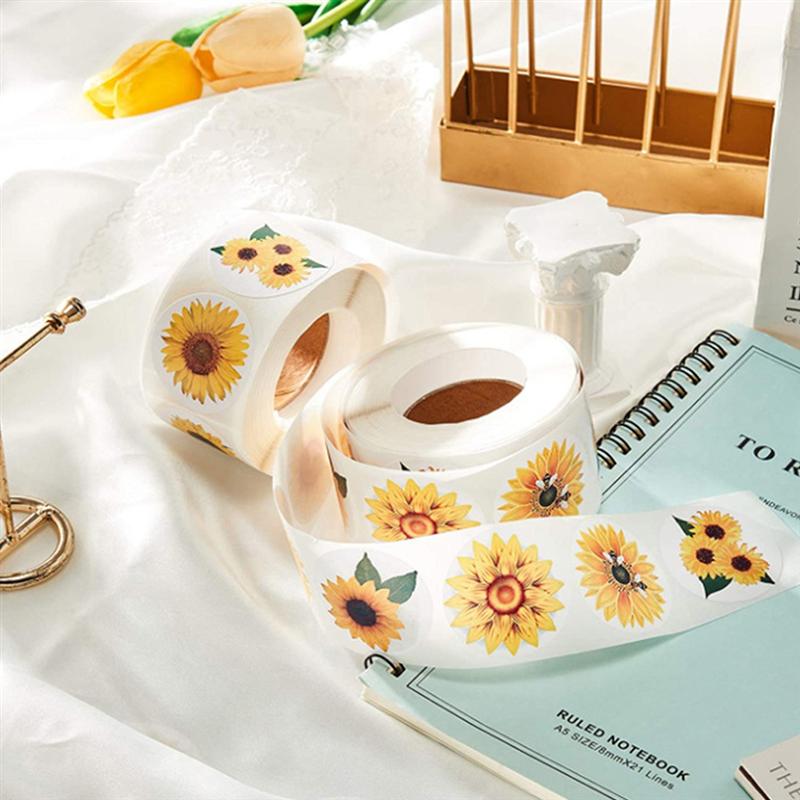 1 Roll Of 500Pcs Delicate Self-Adhesive Stickers Sunflower Sealing Stickers Posters Aesthetic Home Decor