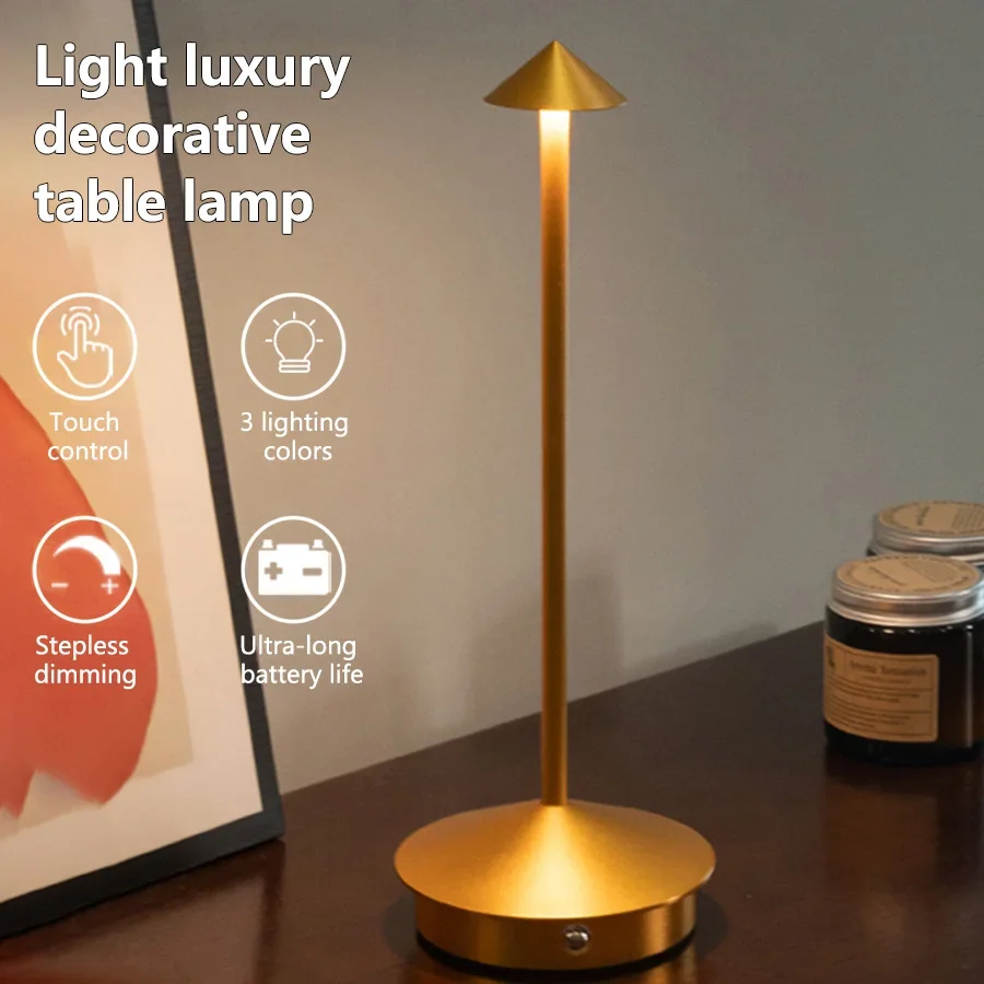 Eenvoudige Led Metalen Tafellamp Drie Kleuren Touch Bed Creatief Omgevingslicht Type-C Oplaadbare Bar Outdoor Decor Nachtlampje