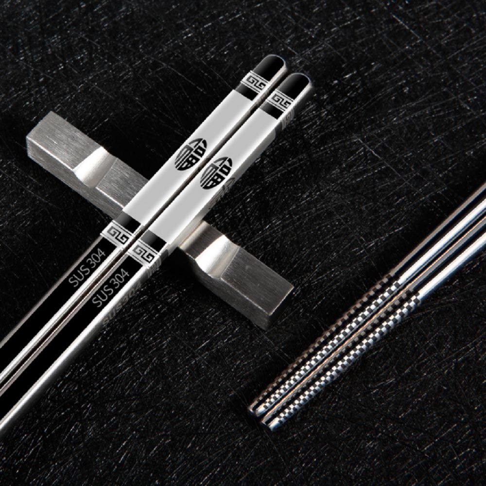 4 Pair/lot Luxury Stainless Steel Chopstick Set Metal Chinese Silver Child Chopsticks For Kids Sushi Food Sticks Tableware: Fu