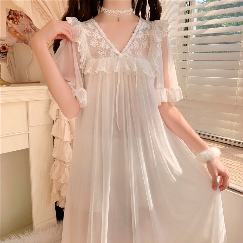 Camisón de princesa Lolita para mujer, ropa de dormir de encaje blanco Kawaii, Estilo Vintage victoriano