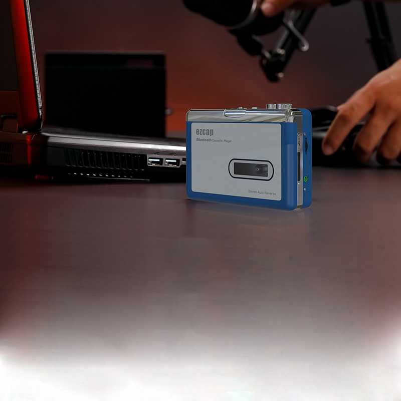 Portable Personal Walkman Bluetooth-compatible Cassette Player Transmit Retro Tape Music To Bluetooth-adapte Earphone or Speaker