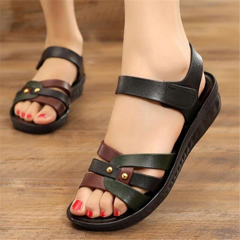 MVVJKE sandali dimensione36-41donne proprietà piattaforma femminile scarpe in pelle Mujer appartamenti sbirciare dito del piede colori misti fondo morbido sandali da spiaggia
