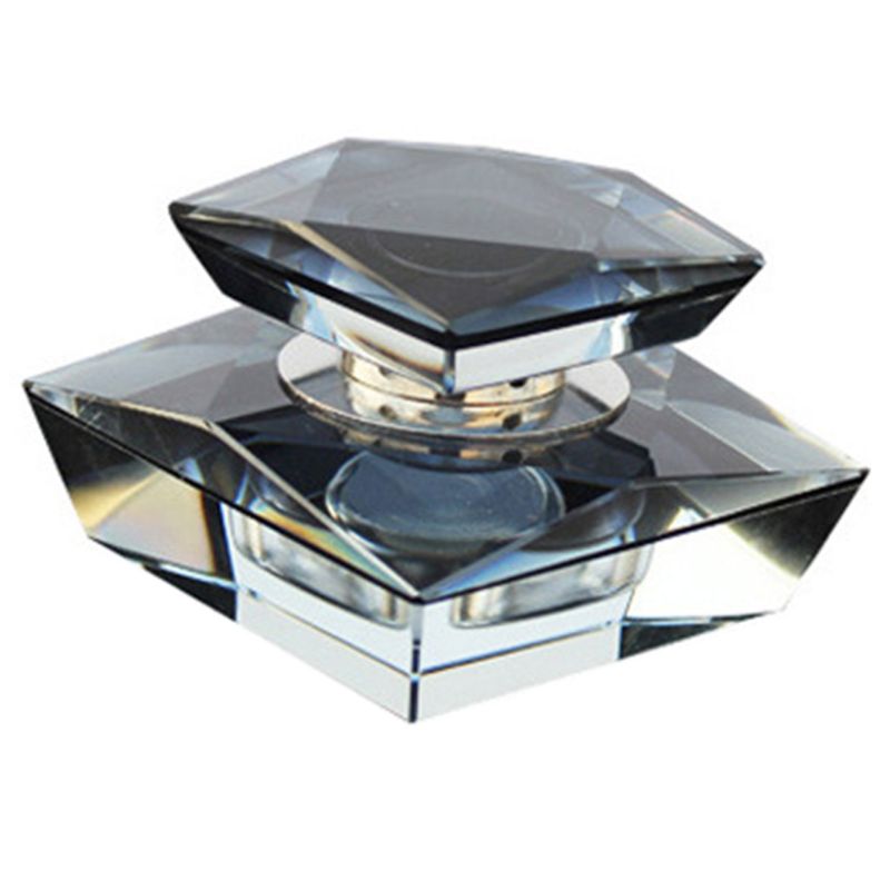 Utsøkt krystallmodell bil parfyme sete duft flaske automatisk luftfrisker 6 xdb: Svart