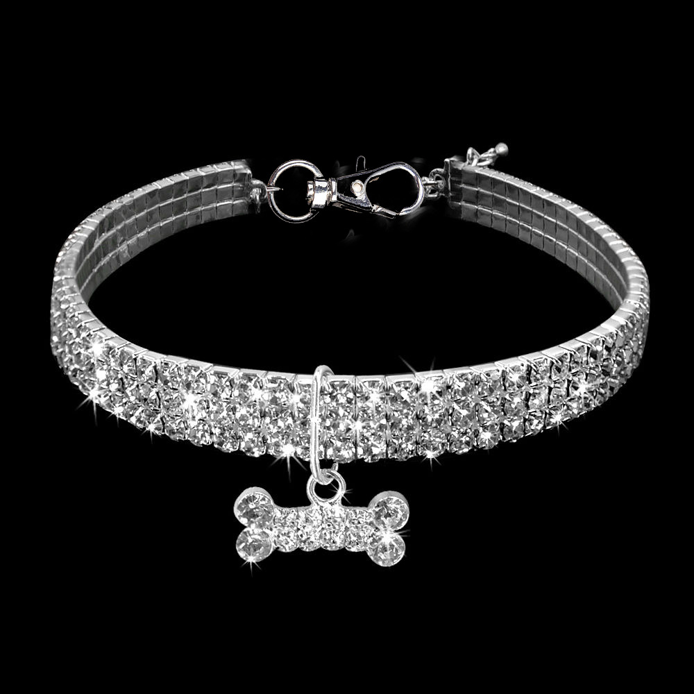 1 stk diamant kæledyr hundehalsbånd glitter skinnende justerbar ensfarvet rhinestone pet choker enkel hvalp: Hvid / S