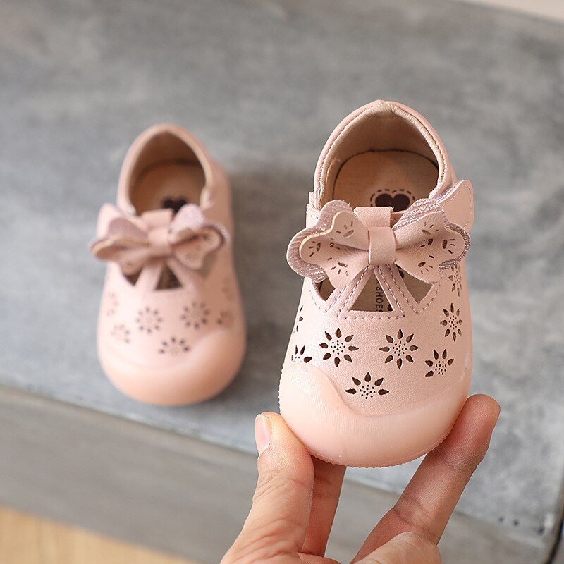 Meisjes Lederen Schoenen Leuke Boog Cut-Outs – LovingPrices