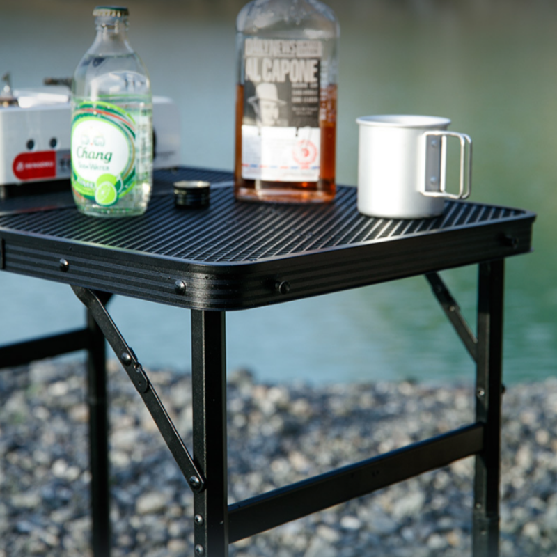 Fällbart utomhusbord, bärbart picknickbord, campingbord i aluminiumlegering, rutnätsbord, slitstarkt och starkt bärförmåga