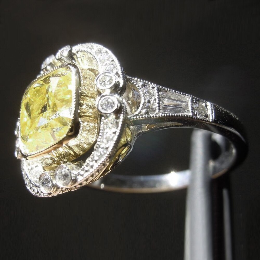 Huitan Women Wedding Band Jewelry Ring Bright-colored Zircon Anniversary Party Fancy Love Female Rings