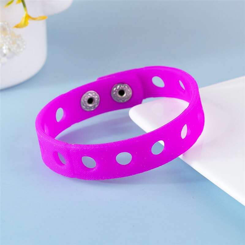 Correa de silicona blanda colorida para niños y adultos, pulsera ajustable con hebilla a la , de , 1 unidad