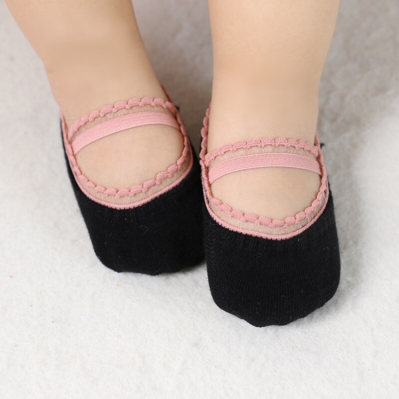 Verão rendas bebê meias cor sólida anti-deslizamento meias da menina do bebê com solas de borracha crianças macio algodão sapatos meias: style 2 black