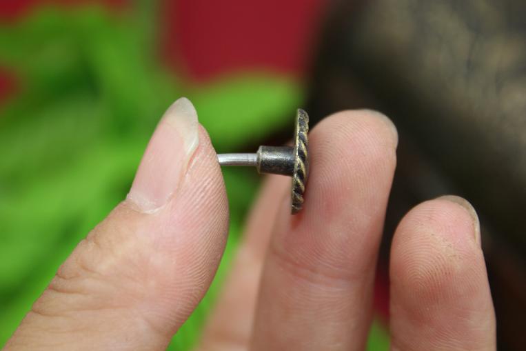 100 stk antik blomst søm diameter 14mm træboks søm zink legering dekorative blomster søm grønne gamle kobber negle