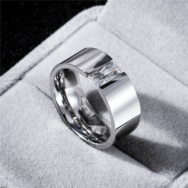 Fashionable 8mm width mirror set with super bright zircon ring 316 titanium steel ring, exclusive for women