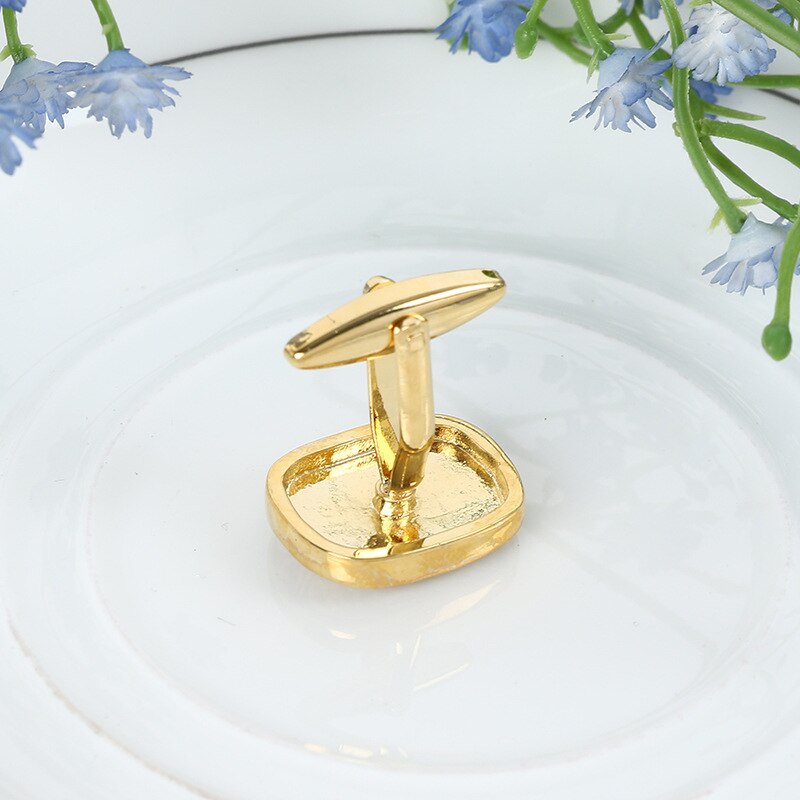 Legering Vierkante Manchetknopen Zwart Goud Zilver Kleur Buttom Wijnstok Patroon Mode-sieraden Vintage Accessoires Voor Mannen Manchetknopen Link 1 paar