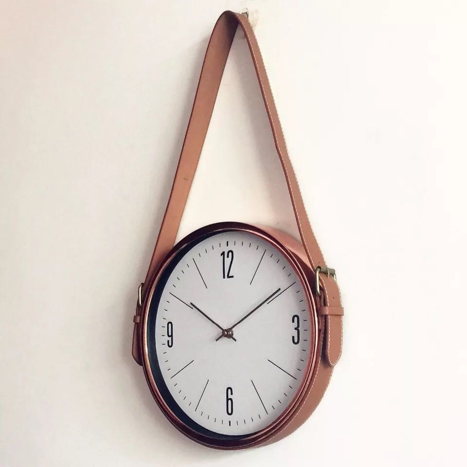 Wandklok Modern Home Decoratie Accessoires Creatieve Riem Wandklokken Rose Gold Metal Digitale Horloges
