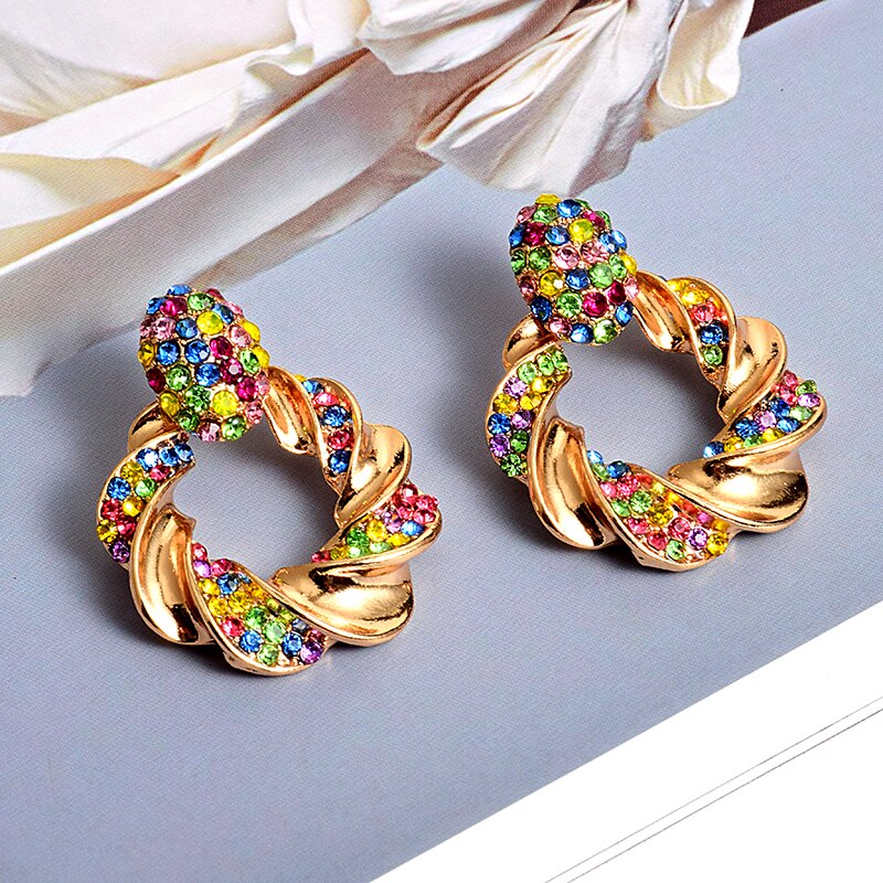 Stil guld metall strass örhängen höga kristaller smycken tillbehör för kvinnor