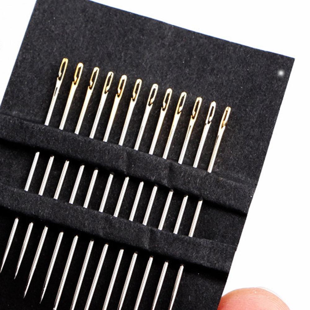 Een Tweede Naalden Self Threading Naalden Hand Naaien Reparatie Set Van 12 Doek Naalden