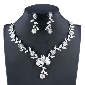 Jiayijiaduo Imitatie Parels Bruids Sieraden Sets Voor Vrouwen Zilveren Kleur Strass Ketting Oorbel Bruiloft: 2