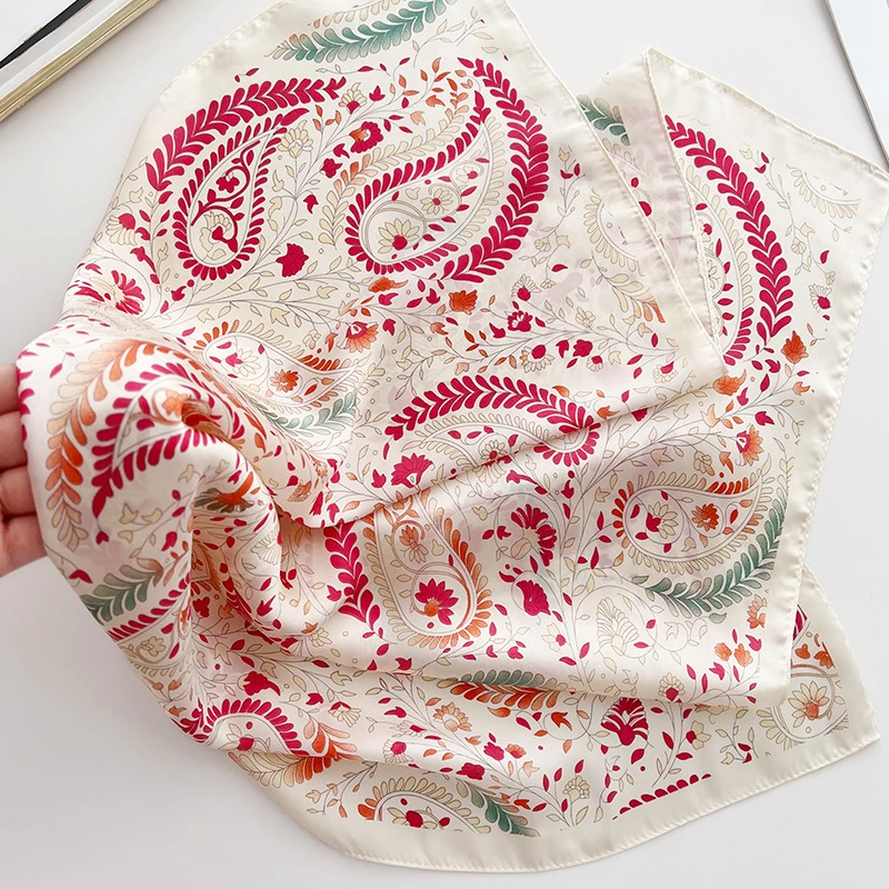 Lenço de seda quadrado feminino, estampa floral luxuosa, lenço de cetim macio, lenço de cabelo, cabeça Hijab, bandana senhora, fita foulard bag