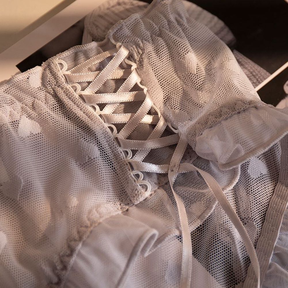 Japanischen Lolita Süße Hohl Liebe Herz Slip sexy Dünnen Gürtel transparent Gittergewebe Höschen Damen Mitte-taille Baumwolle Gabelung Unterwäsche