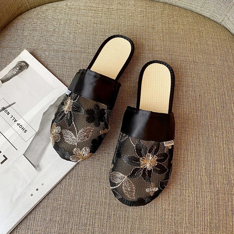 Slippers Voor Vrouwen Vrouwelijke Muilezels Schoenen Platte Mode Borduurwerk Ronde Neus Zomer Schoenen Vrouw Slides Zwart Plus Size 40: black / 8.5