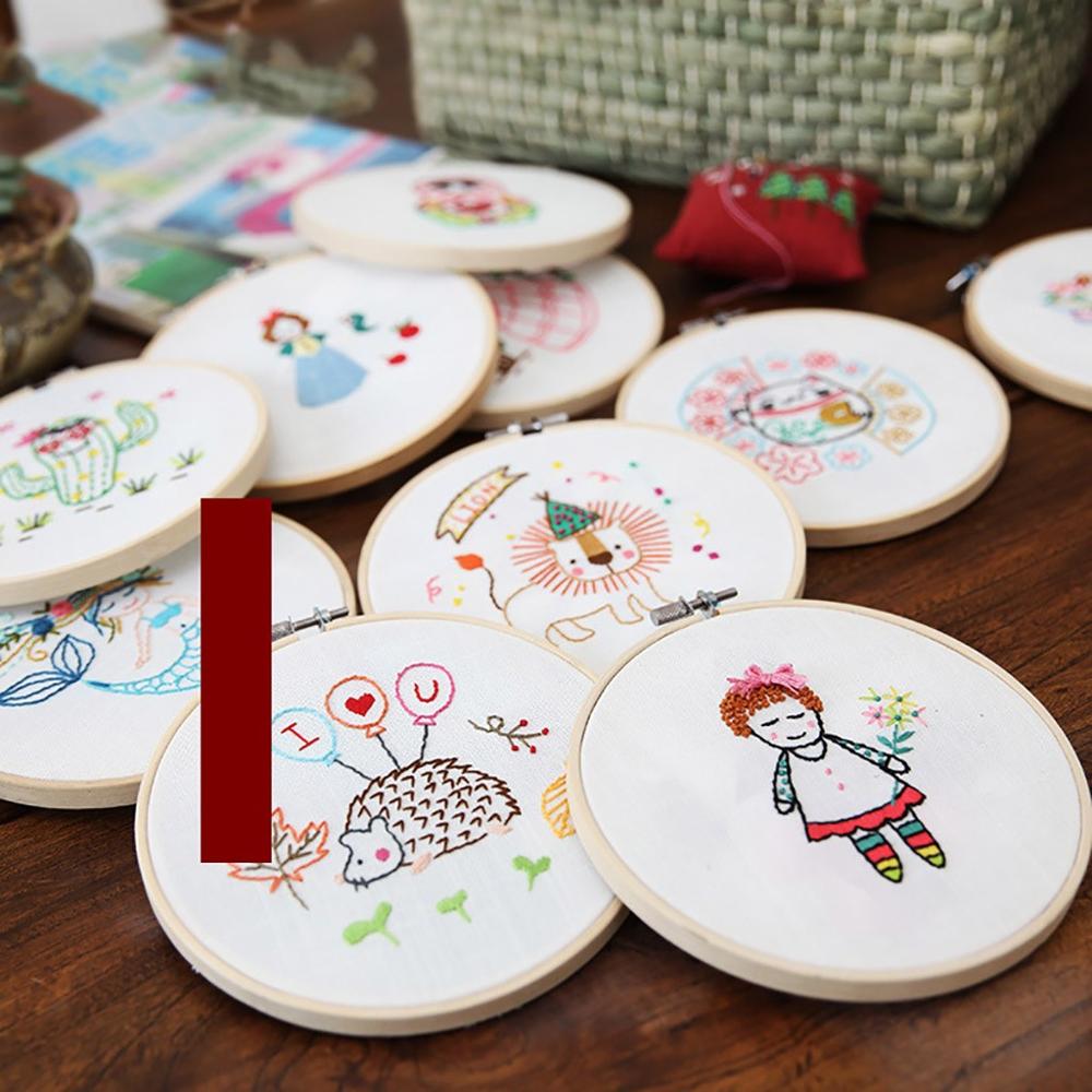 Full Range of Embroidery Cross Stitch Stamped Embroidery Cloth with Floral Kit