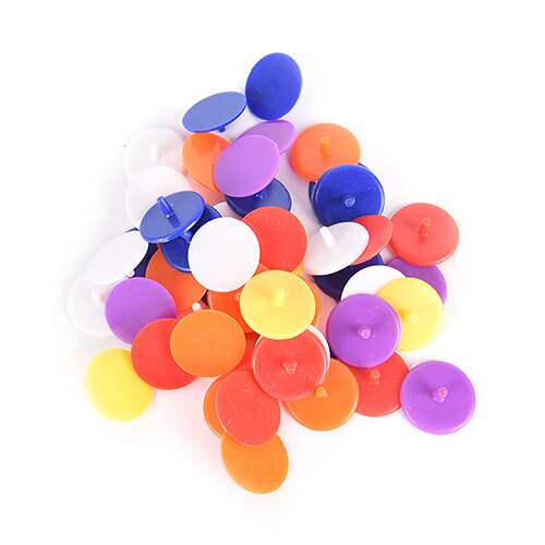 Kleurrijke 50 stuks 24mm verschillende kleuren diameter golfbal maker basis accessoires golf marker willekeurige kleur plastic positie markers