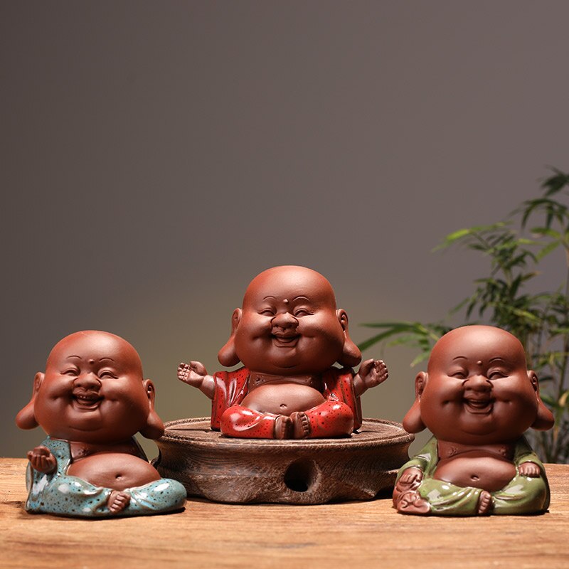 Hecho a mano púrpura arena lindo Maitreya Buda muñeco de monje adornos dedos té jugar té artesanía de mascotas