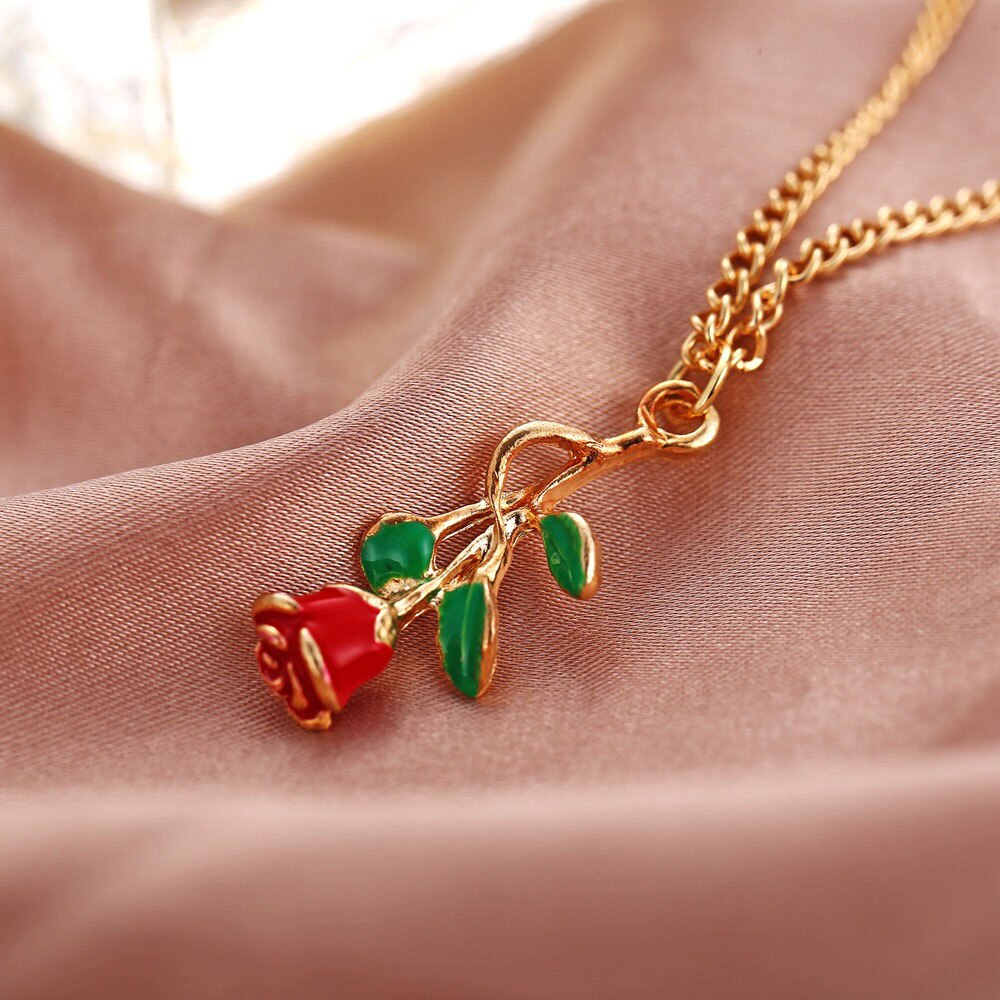 Modyle Red Rose Flower Pendant Necklace for Women Vintage Boho Botanical Necklace Glamour Party