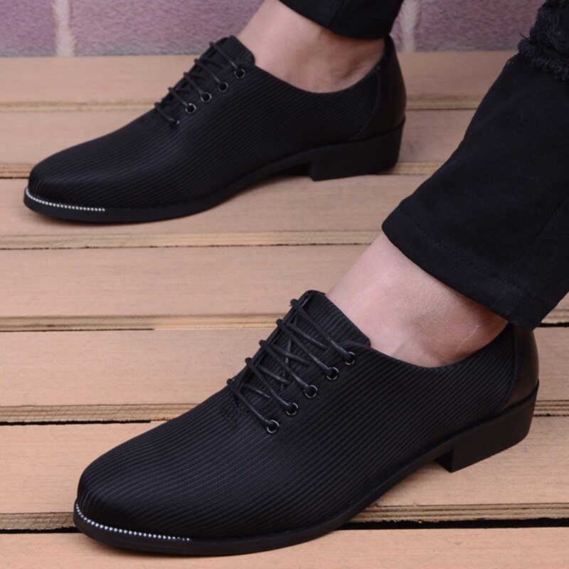 Canvas Shoes for Men Popular Men's Lace-up Casual Pointed Trendy Leather Shoes Business Shoes Oxford Shoes