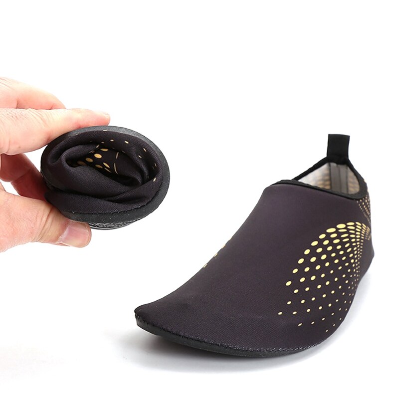 Buty do wody kobiety mężczyźni lekkie amortyzatory Slip buty do wody skarpetki plaża brodząc pływanie Snorkeling buty do jazdy samochodem