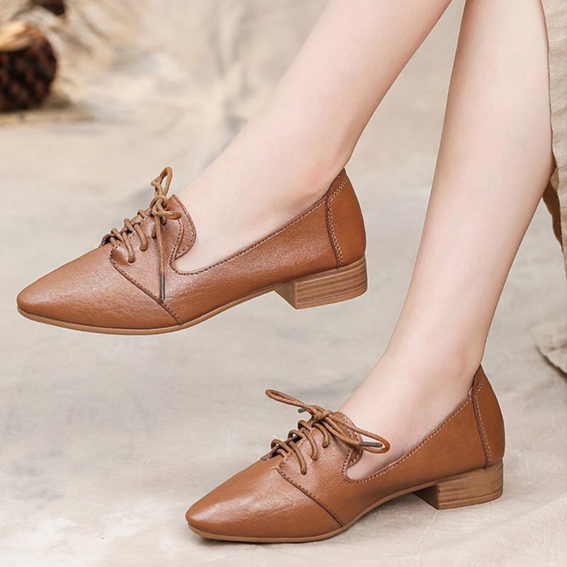 Vår höst kvinnor platt spetsad tå oxford skor snörning läderskor kvinna fritidsskor dam lågklackat loafers 8343n