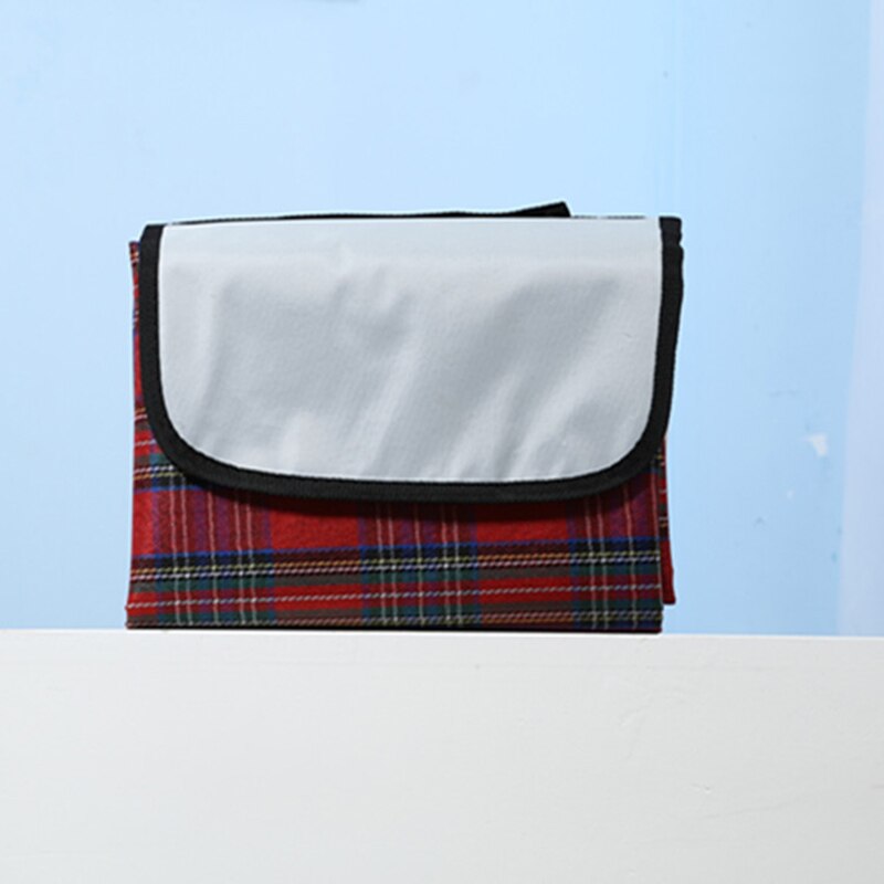 Waterproof Folding Picnic Mat Outdoor Family Kids Camping Multiplayer Beach Moisture-Proof Portable Hiking Beach BBQ Pad Blanket: Red / 2000x1500mm