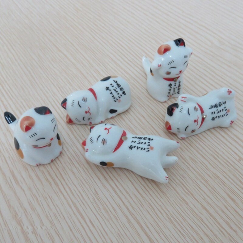 Japanese Style Ceramic Chopsticks Holder Stand Cute Cat Chopstick Rack Pillow Care Rest Kitchen Decor Art Craft Tableware