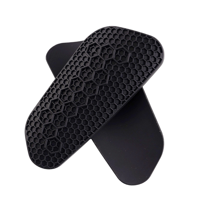 1 Pair Unisex Silicone Leg Protectors Shock Absorption Football Rugby Skiing Sports Shin Pads Football: black