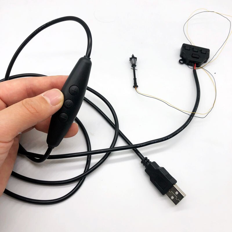 USB Cable with Linker Plug/ USB Cable with Controller and Plugs on distribut/Railway Layout/Railroad Layout/Train Layout