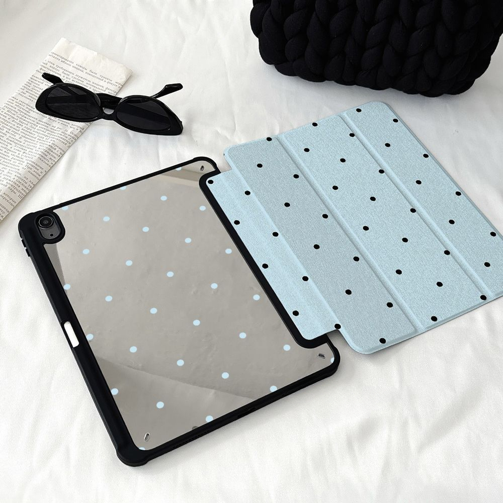 Black Polka Dots for IPad Pro 11 Case 10.2 9/8/7th Generation 9.7 5/6th Air4/5 10th 10.9 Air 3 10.5 Pro 12.9 Mini 6 Trifold Case: eleven