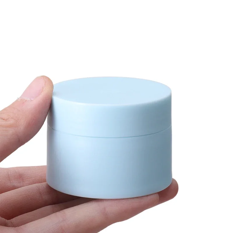 50 stuks 5g/15g/20g/30g/50g plastic cosmetische potjes/potjes, reisverpakkingen voor make-up, crèmes, lotions en nagellak.
